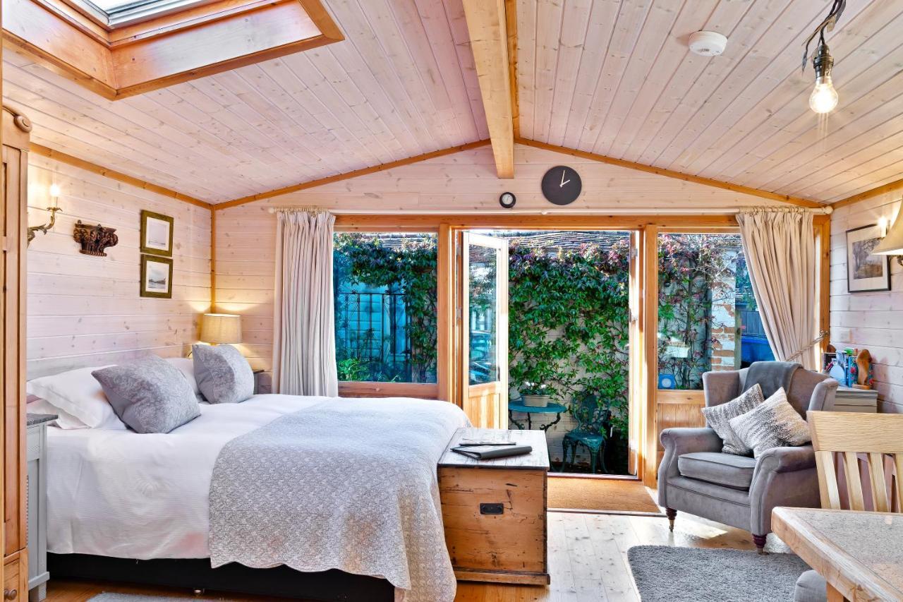 The Lodge - Luxury Lodge With Super King Size Bed, Kitchen & Shower Room Hurstpierpoint Exterior foto